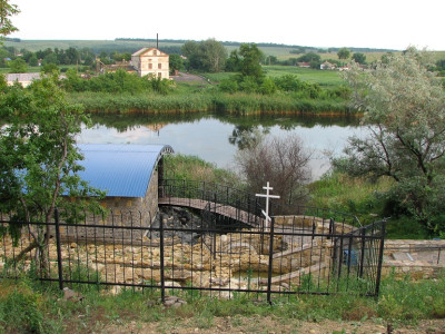 Целебный источник и купальня в в с.Коньково.